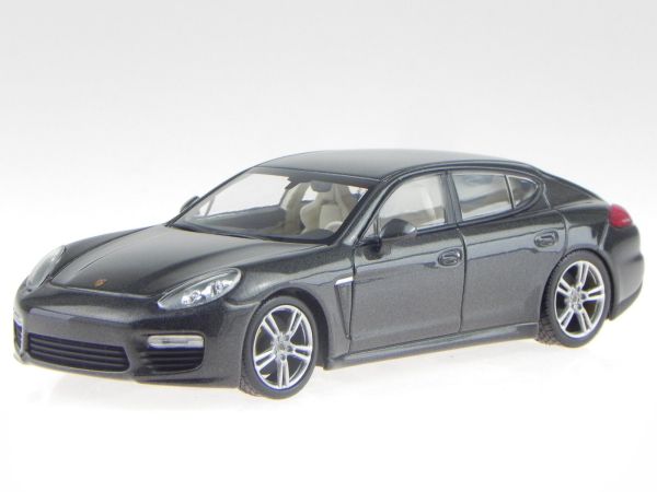 MNC0206800E - PORSCHE Panamera Turbo S Metallic-Grau - 1