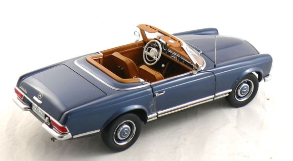 NOREV183767 - Auto von 1963 Farbe blau-metallic - MERCEDES 230 SL - 1