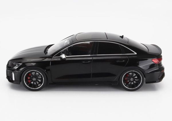 MOD18450 - AUDI RS3 2022 Schwarz - 1