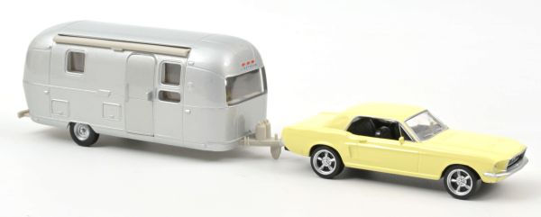 NOREV270581 - FORD Mustang 1968 gelb mit Wohnwagen Airstream - JET CAR - 1