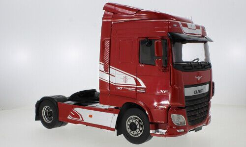 PRX30211 - DAF XF Space Cab 4x2 2018 Metallic-Rot - 1