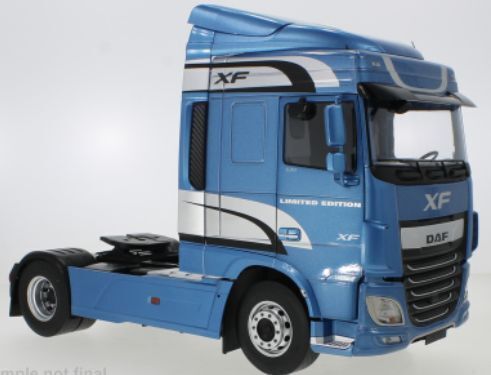 PRX30213 - DAF XF Space Cab 4x2 2018 Hellblau-metallisch - 1