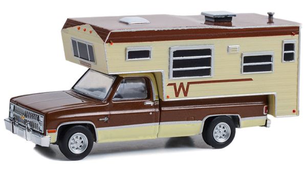 GREEN30407 - CHEVROLET C20 Silverado Camper 1982 aus der Winnebago-Serie unter Blisterverpackung. - 1