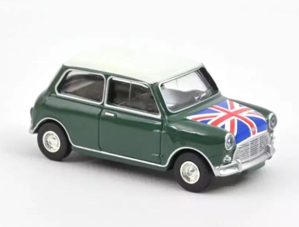 NOREV310524 - MINI COOPER S 1964 Mandelgrün mit Flagge auf der Motorhaube. - 1