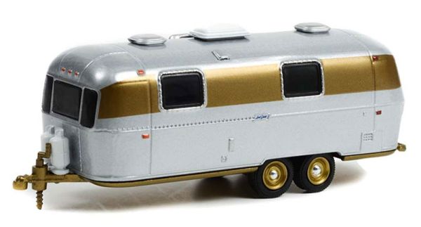 GREEN34120-C - Wohnwagen Airstream 2-Achser 1972 Gold und Silber aus der Serie HITCHED Homes in Blisterverpackung. - 1