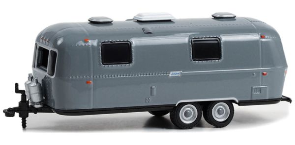 GREEN34140-D - Wohnwagen AIRSTREAM Zweiachser Yacht Safari 1971 grau aus der Serie HITCHED HOMES in Blisterverpackung. - 1