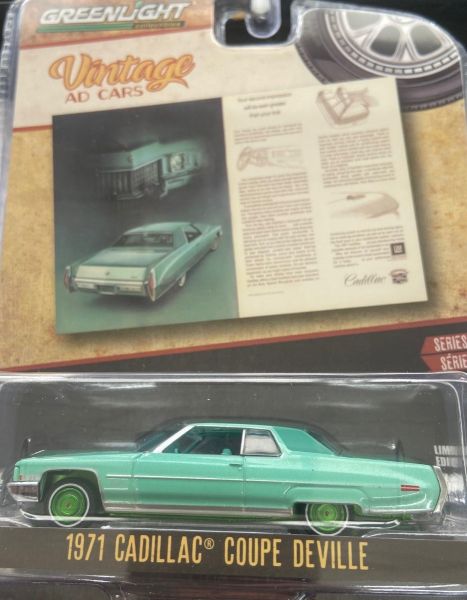 GREEN39130-DVERT - CADILLAC Coupé Deville 1971 grüne Felgen aus der Serie VINTAGE AD CARS in Blisterverpackung. - 1