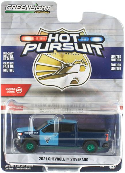 GREEN43000-EVERT - CHEVROLET Silverado mit grünen Felgen 2021 Massachusetts State Police aus der Serie HOT PURSUIT unter Blisterverpackung. - 1