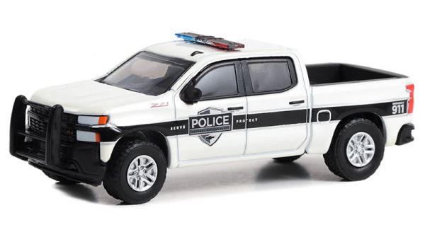 GREEN43020-F - CHEVROLET Silverado SSV 2022 General Motors Fleet Police aus der HOT PURSUIT-Serie unter Blisterverpackung. - 1