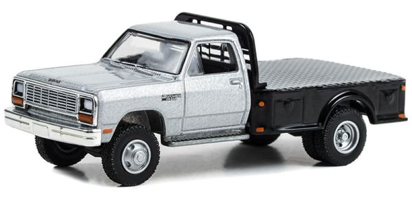 GREEN46120-B - DODGE Ram W350 Silber 1985 aus der DUALLY DRIVERS-Serie in Blisterverpackung. - 1