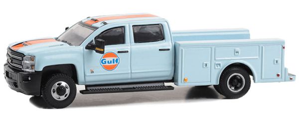 GREEN46130-C - CHEVROLET 3500 HD Dualy 2018 GULF Oil aus der Serie DUALLY DRIVERS in Blisterverpackung. - 1