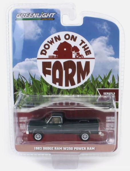 GREEN48090-B - DODGE Ram W250 Power Ram 1982 grün aus der Serie DOWN ON THE FARM Serie 09 unter Blisterverpackung - 1