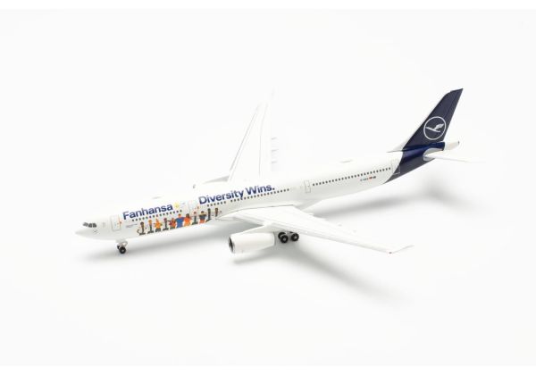 HER537216 - AIRBUS A330-300 Lufthansa Fanhansa - Diversity Wins - 1