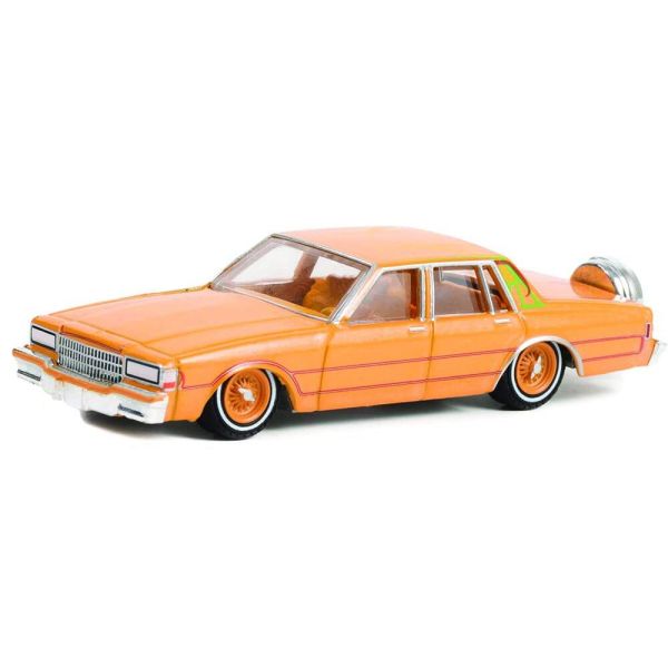 GREEN63030-F - CHEVROLET Caprice classic 1990 California Lowriders orange metallic verkauft in Blisterverpackung - 1