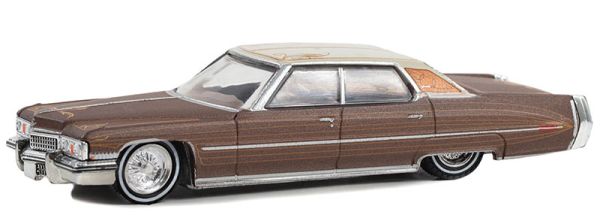 GREEN63050-E - Cadillac Sedan deville 1973 Braun aus der Serie CALIFORNIA LOWRIDERS unter Blister. - 1