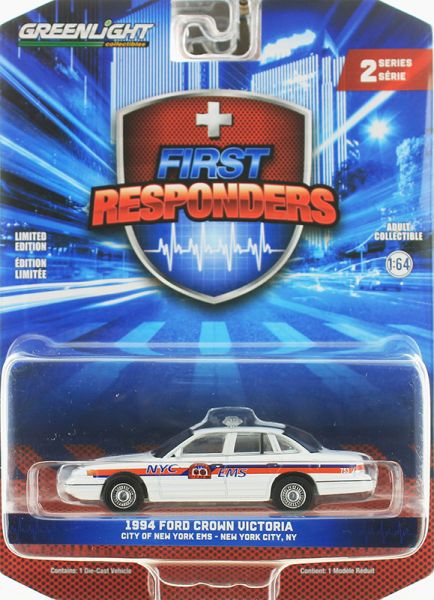 GREEN67060-C - FORD Crown Victoria 1994 NYC EMS aus der Serie FIRST RESPONDERS in Blisterverpackung - 1