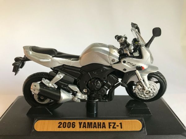 MMX76205GRIS - YAMAHA FZ-1 2006 Grau - 1