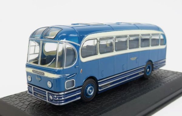 OXF76WFL002 - Bus TRIUMPH Leyland Weymann Fanfare - 1