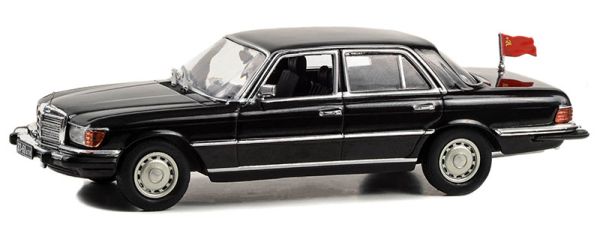 GREEN86640 - MERCEDES-BENZ 450 SEL 1977 from the film ROCKY IV - 1