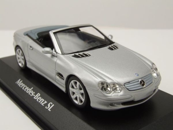 MXC940031030 - MERCEDES SL-Klasse R230 2001 Silber metallic. - 1