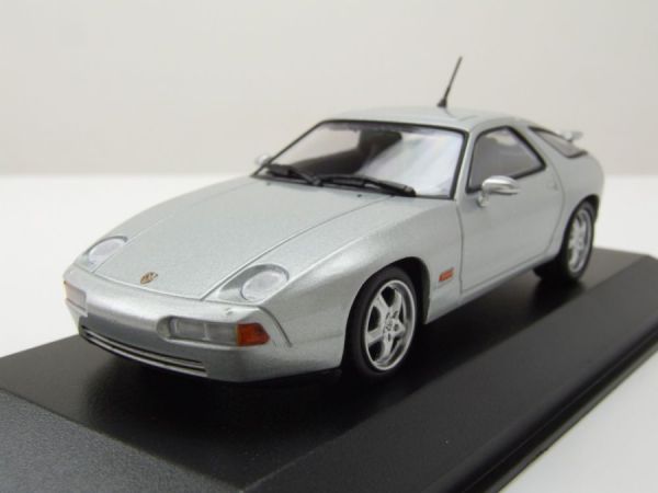 MXC940068105 - PORSCHE 928 GTS 1991 Silber metallic. - 1