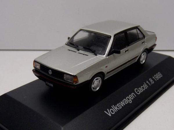 MAGARGAQV25 - VOLKSWAGEN Gacel 1.8 1988 Metallic-grau mit Broschüre - 1