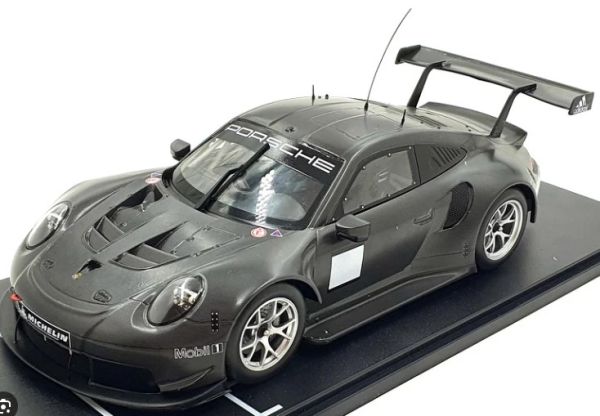 IXO-LEGT18057 - PORSCHE 911 RSR Vollcarbon-Testwagen vor der Saison 2020 - 1