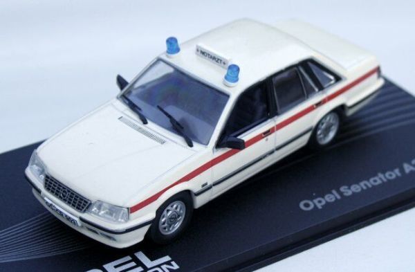 MAGOPE102 - OPEL Senator A2 1982-1986 Notarzt - 1