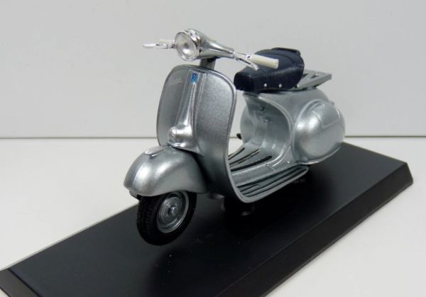 MAGVES0043 - VESPA 150 1957 Grau - 1