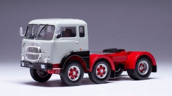 IXOTR176.22 - FIAT 690 T1 6x2 1961 grau - 1