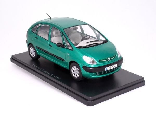 G111V059 - CITROEN Xsara Picasso grün - 1