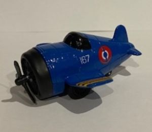 NEW01277A - Blaues Flugzeug mit gelben Reibungsstreifen