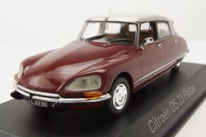 NOREV158078 - CITROEN DS 23 Pallas 1972 Granatapfelrot und Silber.