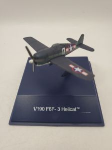 NEW18110D - Militärflugzeug Messerschmitt BF-109 E3