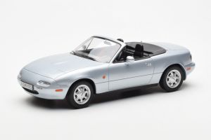 NOREV188023 - MAZDA MX-5 1989 Silber