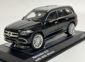 SOL4303904 - MERCEDES-BENZ GLS AMG grün 2020