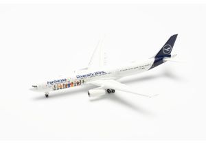 HER537216 - AIRBUS A330-300 Lufthansa Fanhansa - Diversity Wins