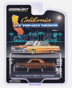 GREEN63070-C - CHEVROLET Impala Convertible 1963 braun aus der Serie CALIFORNIA LOWRIDERS in Blisterverpackung