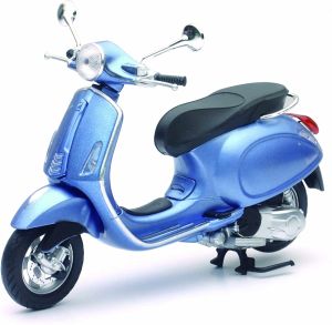 NEW57853B - VESPA 125 ETS blau