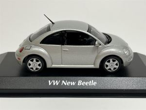 MXC940058000 - Volkswagen New Beetle 1998 Silber