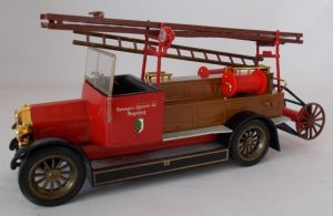 CON1027 - MAN-Oldtimer-Feuerwehrauto