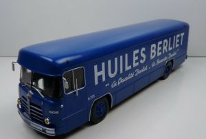 G111A008 - BERLIET PLK8 1955 Bus Öle Berliet