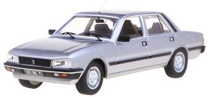 ODE164 - PEUGEOT 505 GR 1982 Silberfarben.