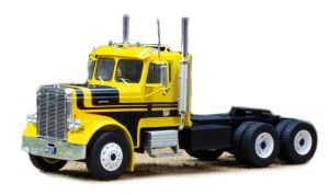 IXOTR116 - FREIGHTLINER FLC 120 64 T 1977 Gelb