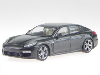 MNC0206800E - PORSCHE Panamera Turbo S Metallic-Grau