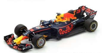 SPA18S304 - RED BULL Racing #3 GP Spanien 2017 TAG Heuer RB13 D.Ricciardo