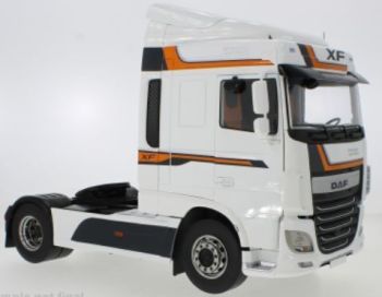 PRX30214 - DAF XF Space Cab 4x2 2016 weiß