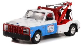 GREEN30324 - CHEVROLET C-30 Abschleppwagen HAZZARD COUNTRY GARAGE unter Blister.