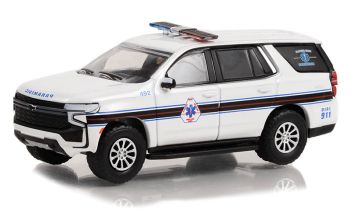 GREEN67040-F - CHEVROLET Tahoe 2021 New York Ambulance aus der Serie FIRST RESPONDERS unter Blisterverpackung.