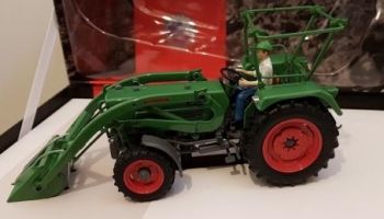 UH6232 - FENDT 3S 4WD mit Ladegerät - TRAKTORADO Modell 2019